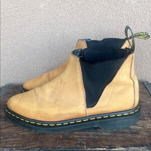 Dr. Martens Bianca leather boots no insoles